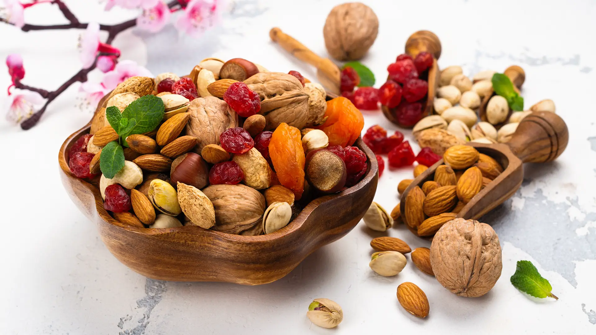 Make your Life More Healthier with Nuts and Dry Fruits